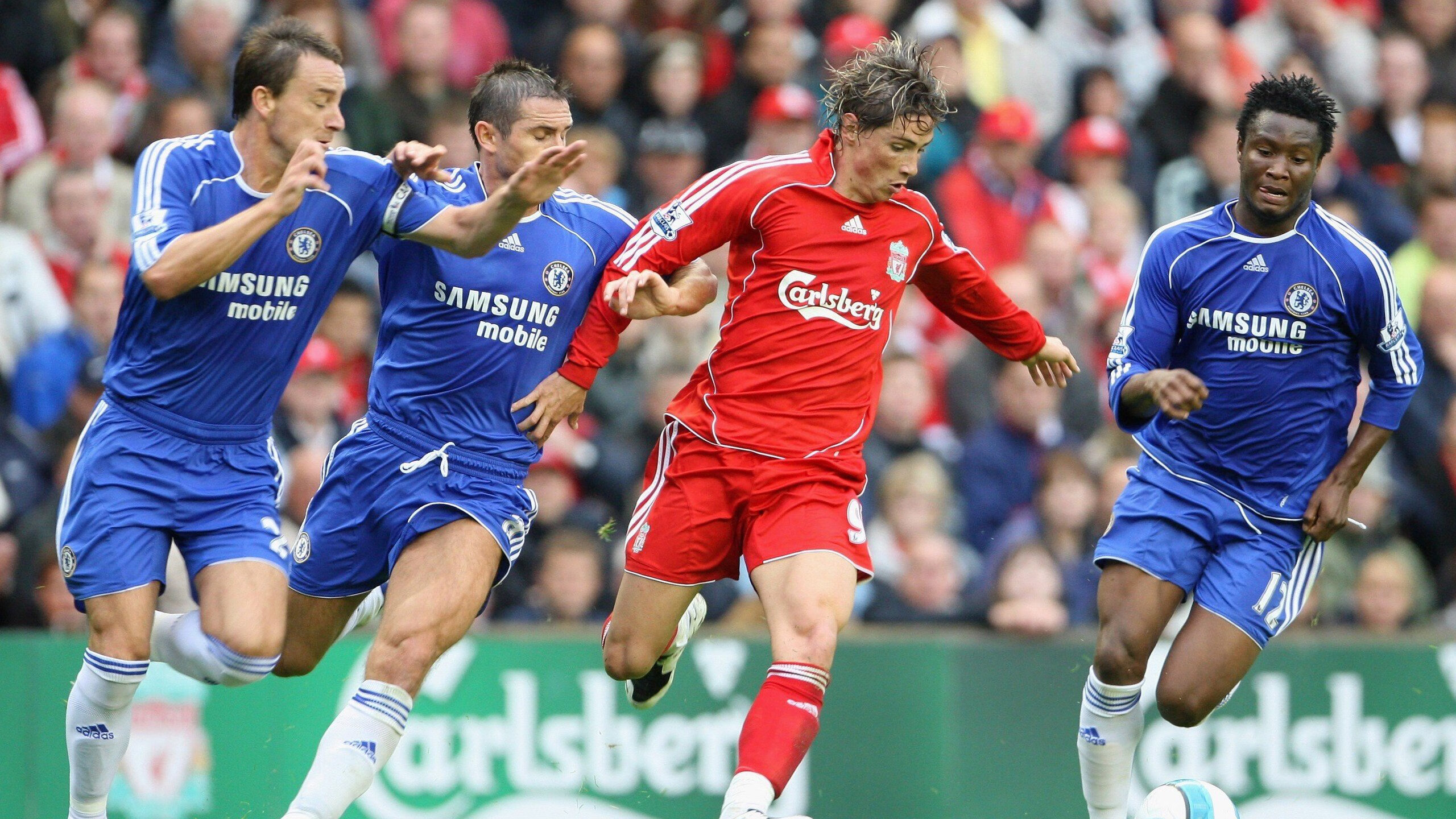 中超联赛第15轮,上海海港3-1逆转山东泰山,武磊梅开二度领跑射手榜